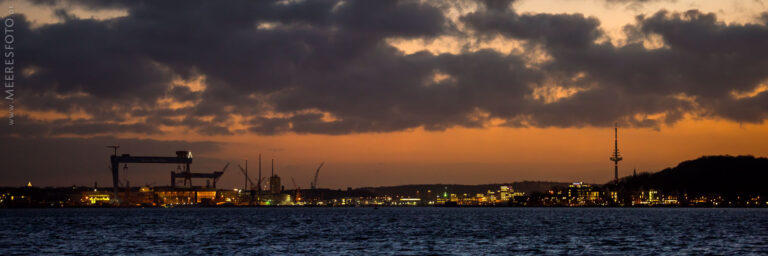 Später Abend über Kiel